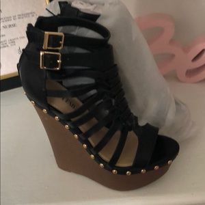 Platform sandals
